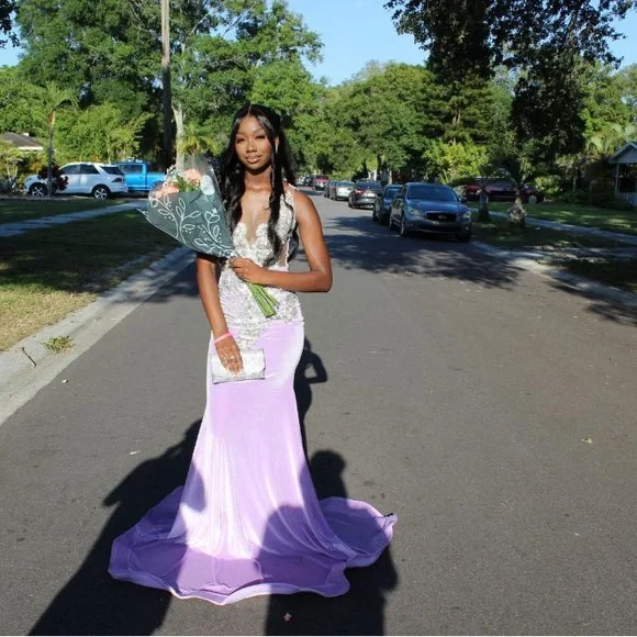 This dress has only been worn once for my junior prom. - Picture 1 of 4